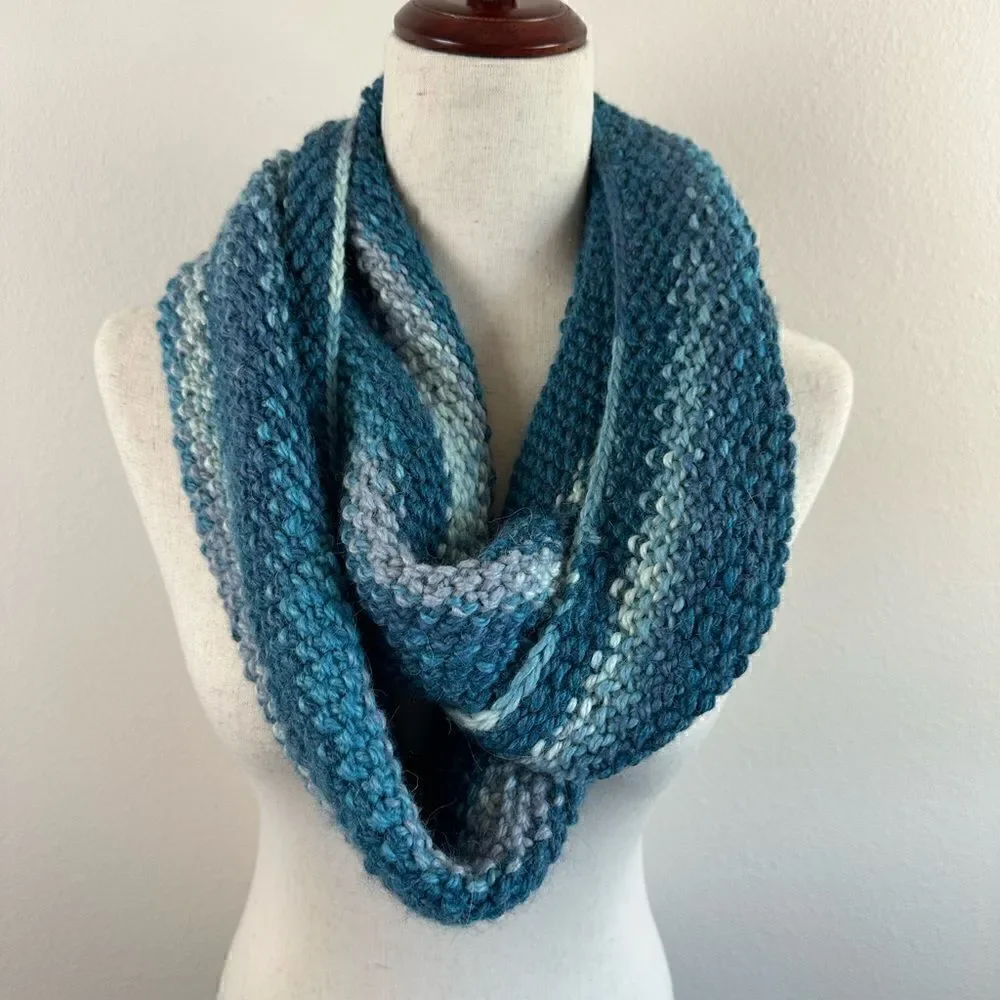 EUC Unbranded HandMade Women’s Scarf